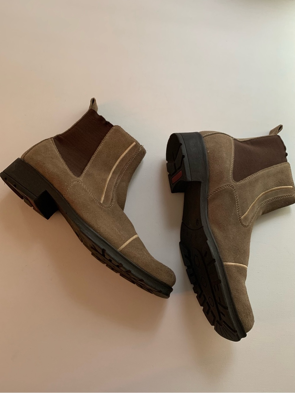B2 Browns Tan Suede Chelsea Boots Sz 8